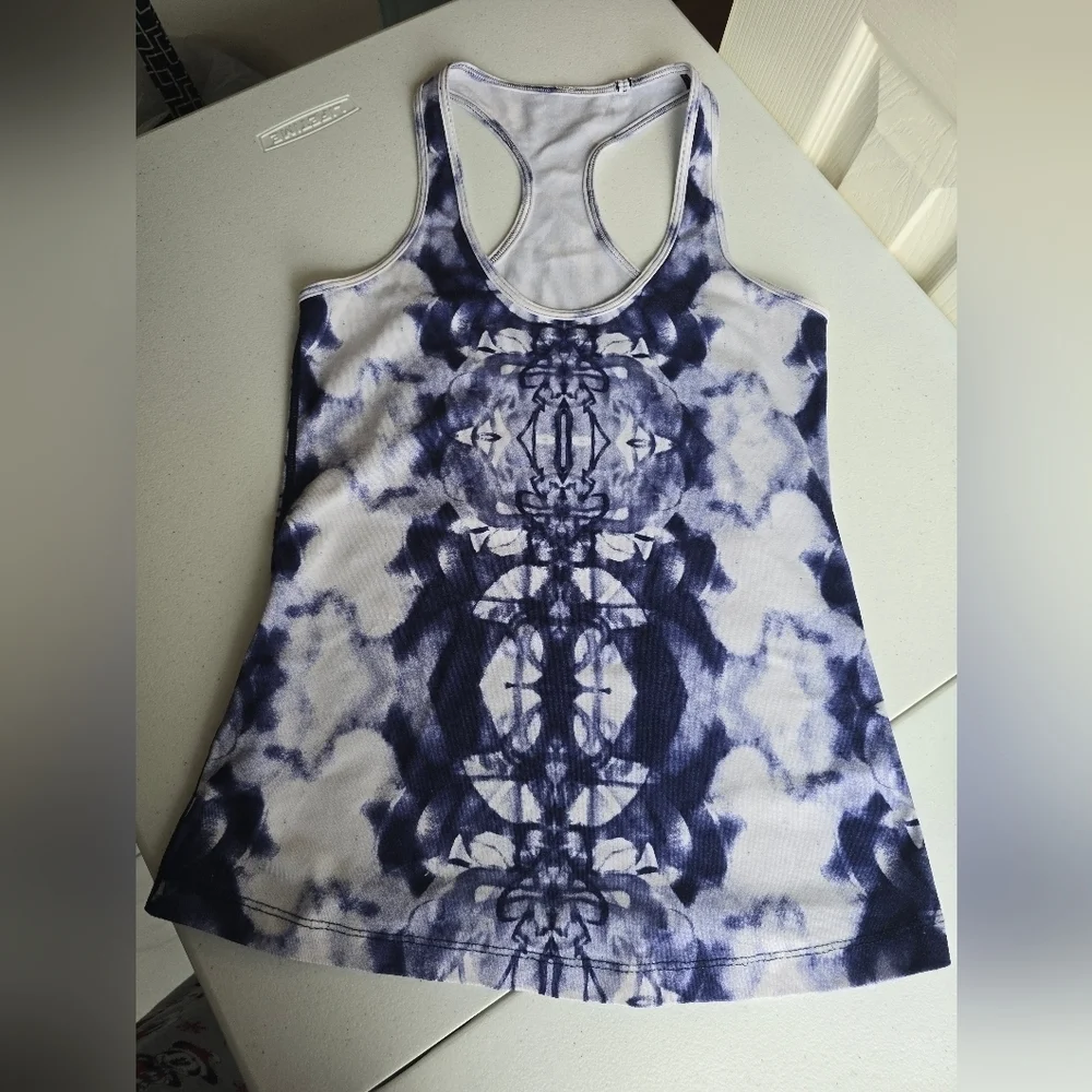 Lululemon Women's Blue Tie-Dye Tank Top. No Size